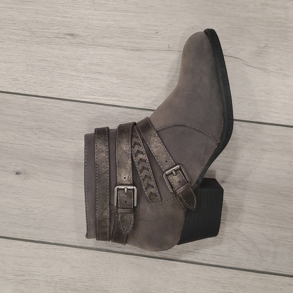 Sonoma booties